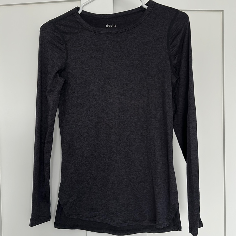 NWOT Zella Long Sleeve Workout/T-Shirt. Size XXS.